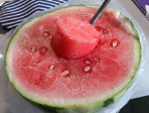 各种网红爆料在线吃瓜,在线吃瓜盛宴,揭秘娱乐圈幕后风云 第1张 各种网红爆料在线吃瓜,在线吃瓜盛宴,揭秘娱乐圈幕后风云 第1张